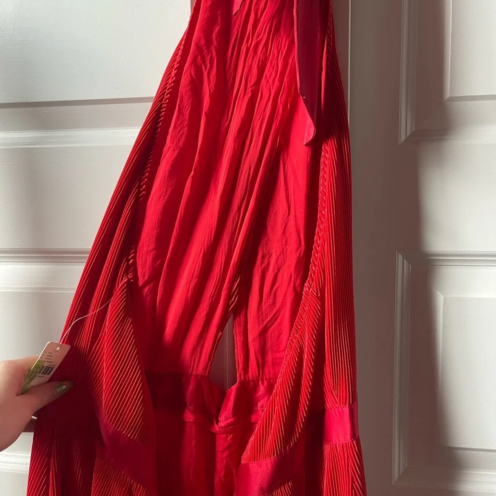 Elegant Red Halter Jumpsuit - Picture 6 of 9